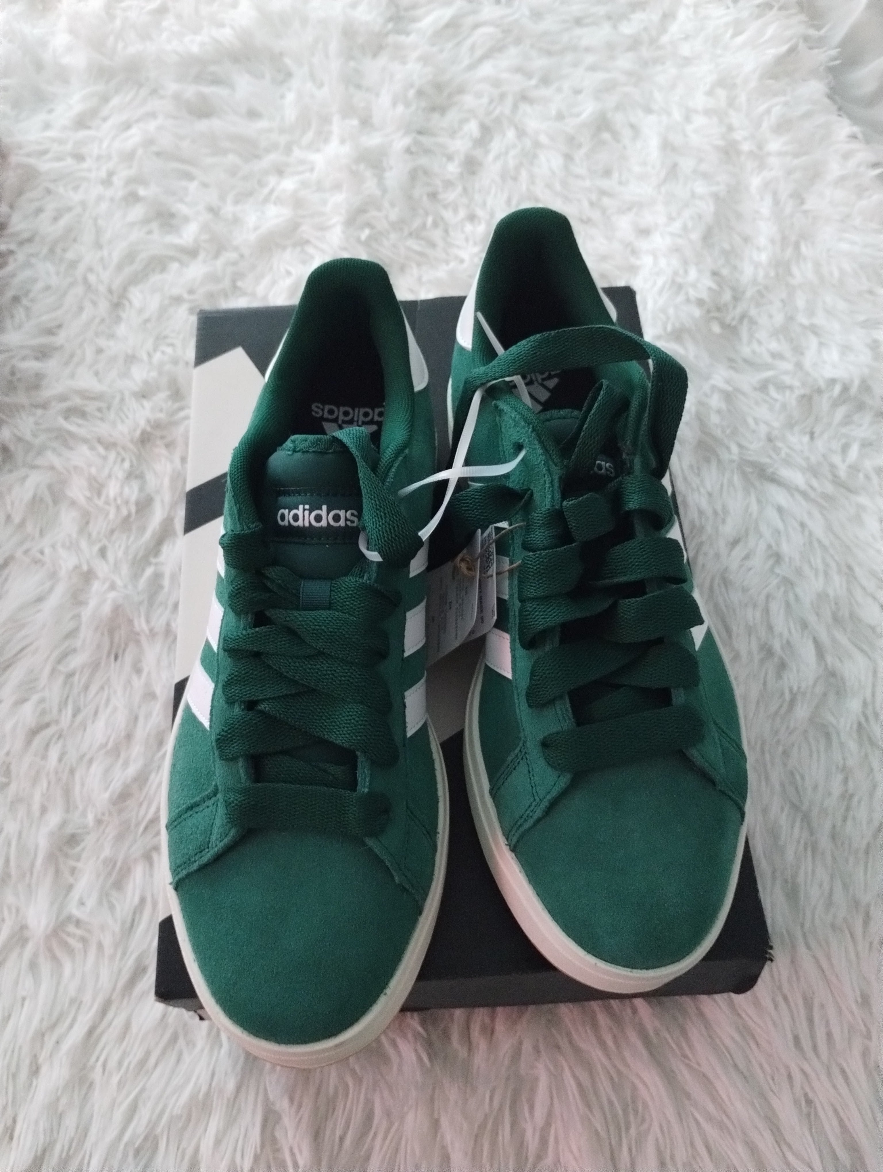 Tenis Adidas Grand Court — Verde Bosque con Rayas Blancas